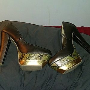 Size 9 xhilaration heels